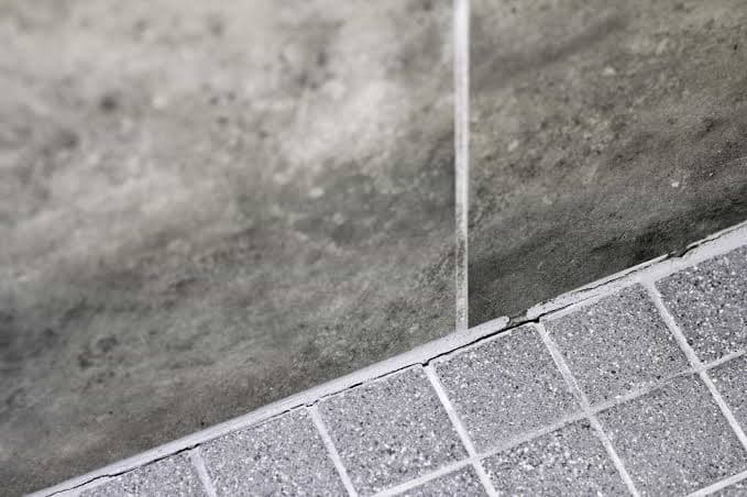 5 Signs Your Grout Is Silently Hurting Your Altamonte Springs Home's Value
